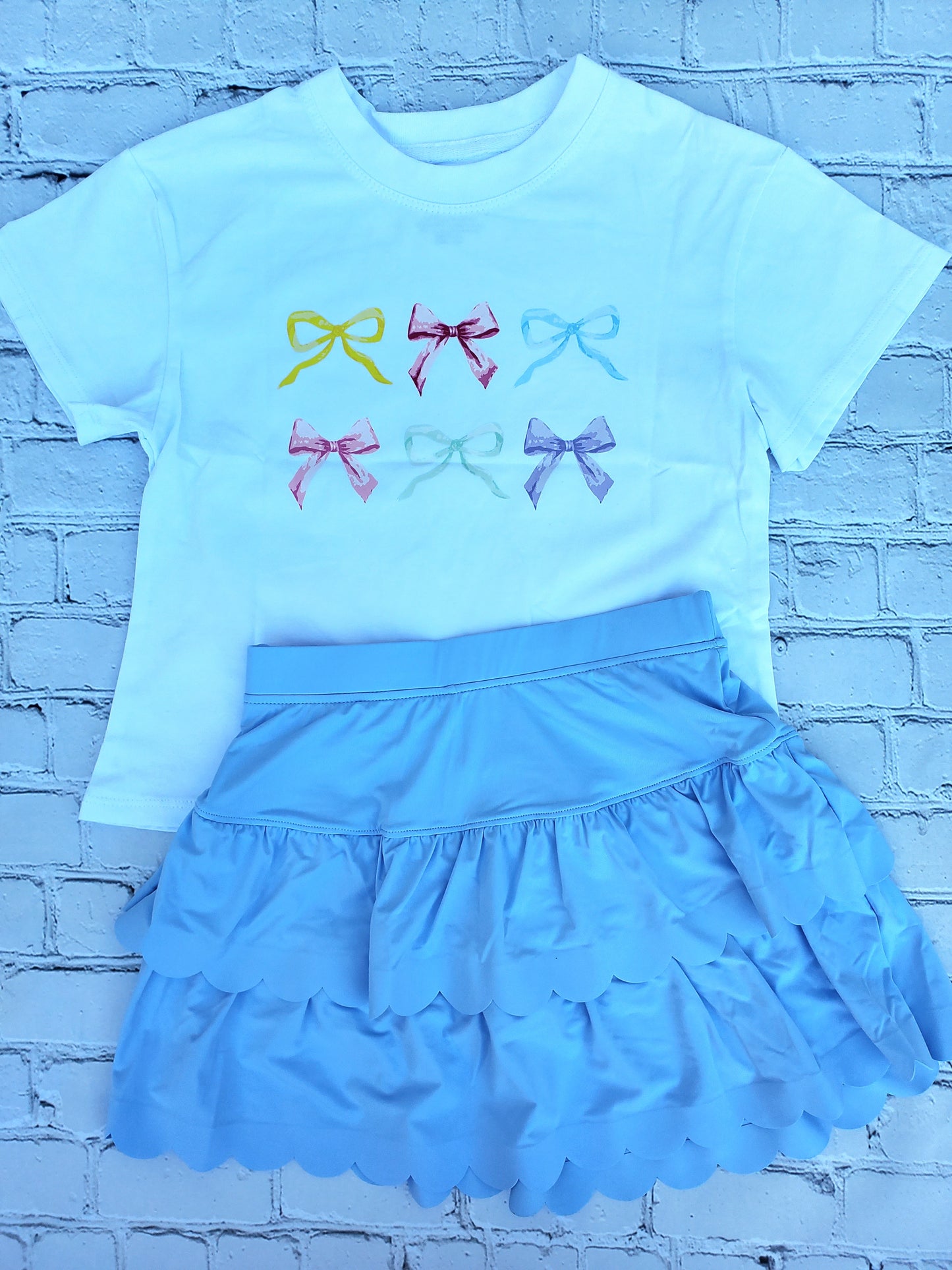 Bows Box Tee